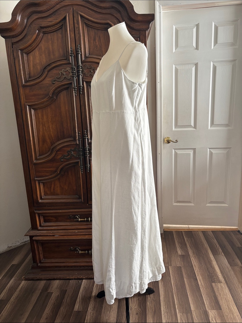 Express wide leg V neck jumpsuit - Picture 2 of 14